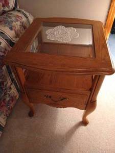Solid Oak End Table