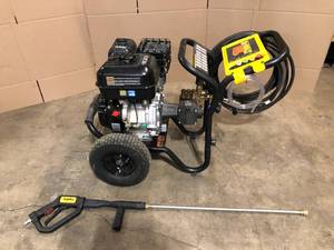 DEWALT 3600 PSI 2.5 GPM Gas Cold Water Professional Pressure Washer with HONDA GX200 Engine Customer Returns See Terms on Auction