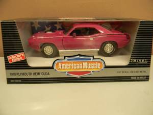 ERTL AMERICAN MUSCLE COLLECTORS EDITION 118 SCALE - DIE CAST METAL - 1970 PLYMOUTH HEMI CUDA - NEW IN BOX - SEE PICTURES