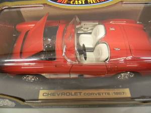 ROAD TOUGH - COLLECTION 118 SCALE DIE-CAST METAL - 1957 CHEVORLET CORVETTE COOL PIECE - NEW IN BOX - SEE PICTURES