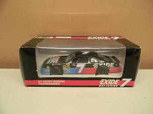 REVELL - 124 DIE CAST - EXIDE 7 BATTERIES #7 GEOFF BODINE THUNDERBIRD - NICE PIECE SEE PICTURES