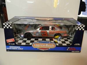 AMERICAN MUSCLE ERTL COLLECTORS EDITION 118 SCALE 1 of 15,000 - DALE EARNHARDT #3 GOODWRENCH SILVER MONTE CARLO - NEW IN BOX - GREAT PIECE - SEE PICTURES