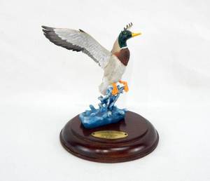 lot 27 image: Vintage 1990 David Maass Hazy Ascent by Danbury Mint