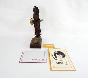 lot 11 image: Vintage 1990 Numbered Limited Edition Wally Shoop The Highest 1 Bronze Eagle Sculpture