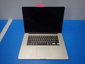 Apple&nbspMacBookPro11,3 A1398 MGXC2LLA &nbspINTEL(R) CORE(TM) I7-4870HQ CPU  2.50GHZ  16GB DDR3L SDRAM  500GB SSD  17.0 screen w 2880 x 1800 resolution  Anti-Glare is peeling in middle  Includes IOS  No charger