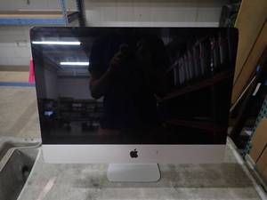 Apple&nbspiMac12,1 A1311 MC309LLA All-In-One PC &nbspIntel(R) Core(TM) i5-2400S CPU  2.50GHz  16GB DDR3 RAM  500GB HD  chip in top right edge  Includes IOS and Power Cable