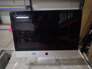 Apple&nbspiMac 12,1 A1311 All-In-One PC &nbspINTEL(R) CORE(TM) I3-2100 CPU  3.10GHZ  4GB DDR3 SDRAM  250GB HD  Includes IOS and Power Cable