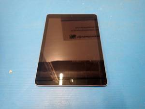 Apple&nbspiPad Air 1st Gen A1474  16GB of storage  Wifi only model  No charger