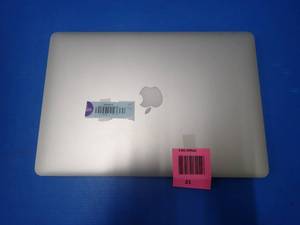 Apple&nbspMacBookPro11,4 A1398 MJLQ2LLA &nbspINTEL(R) CORE(TM) I7-4770HQ CPU  2.20GHZ  16GB DDR3 SDRAM  251GB SSD  17.0 screen w 1920 x 1080 resolution  Includes IOS  No charger&nbsp