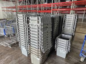 lot 299B image: Lot of (15) Orbis FP-22 Plastic Flip-Top Totes