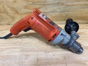 lot 29 image: MILWAUKEE 8 Amp 12 in. Magnum Drill