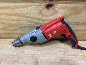lot 74 image: MILWAUKEE 7.5 Amp Corded 12 in. Pistol Grip 2-Speed Hammer Drill