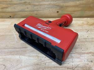 lot 79 image: MILWAUKEE M12 AIR-TIP 1-14 in. - 2-12 in. WetDry Shop Vacuum Utility Nozzle Attachment (1-Piece)