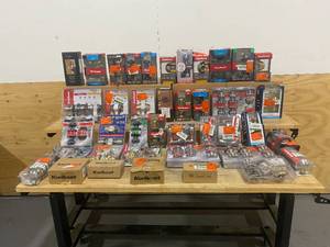 lot 82 image: Large Lot of Door Locks
