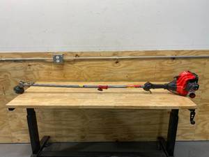 lot 98 image: CRAFTSMAN  WS2200 25-cc 2-Cycle 17-in Straight Shaft Gas String Trimmer