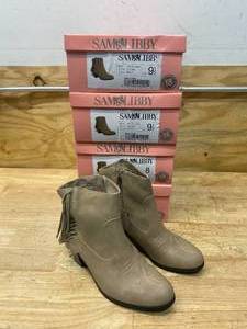 lot 118 image: SAM & LIBBY Lot of 4 Pairs of-  Watson Style Boots