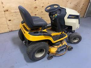 lot 121 image: CUB CADET LTX1045 Riding Lawn Mower