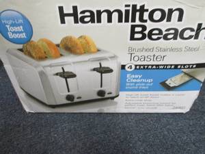 Hamilton Beach 4 Slice Toaster- ope...
