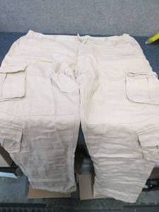 Mens 42 inch Elastic Waist Cargo P...