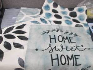 Set of 4 Pillow Covers 18 inch...