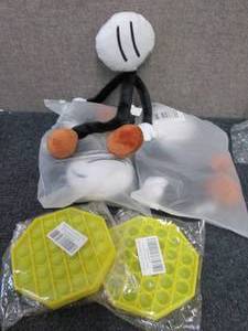 3 Plush Figures, 2 pop-It Toys...