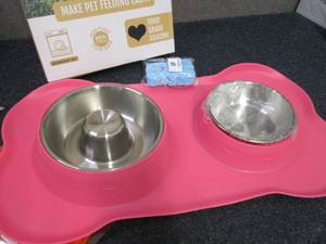 Silicone & Stainless Pet Bowls...