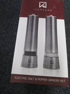 Electric Salt & Pepper Grinder Set...