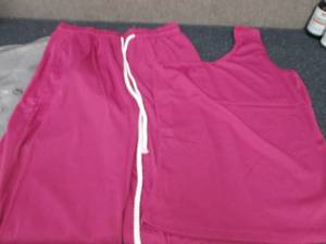 Ladies Small Off Shoulder Tank & Dr...
