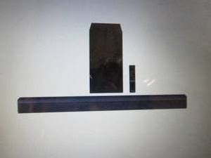 Samsung 33 2.1-Channel 300-Watt Bl...
