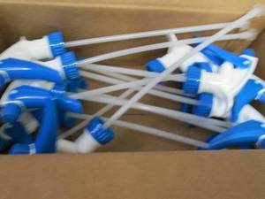 2- 12 pks Sprayer Heads for 32 oz B...
