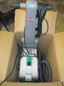 lot 56 image: Bissell Big Green 12-Amp Deep Clean...