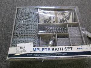 lot 66 image: 17 piece complete bath set missing ...