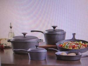 lot 78 image: 8-Pc. Pre-Seasoned Cast Iron Cookwa...