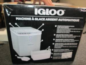 lot 89 image: Igloo 33-Lb Ice Maker - Silvertone ...