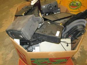 lot 123 image: pallet of vhsdvd players all teste...