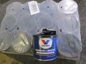 lot 139 image: case of 1216oz cans of valvoline a...