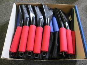 lot 183 image: case of 24 ice scrapers ...
