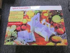 lot 210 image: new spiral vegetable slicer ...