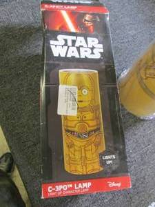 lot 262 image: star wars c-3po lamp ...