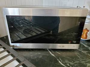 LG Microwave