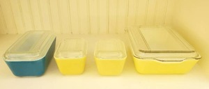 Set Of Pyrex Refrigerator Boxes