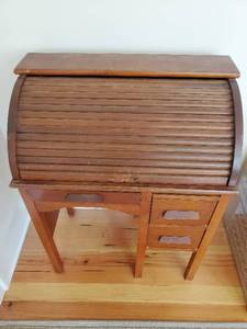 Roll-Top Desk