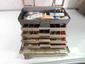 Tackle box with 4 drawers and tackle