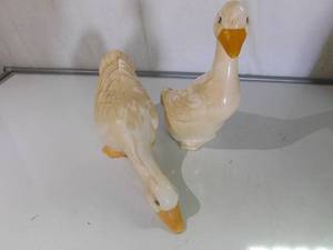 Ceramic lawn ornament ducks