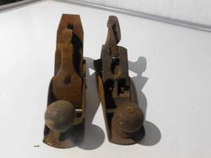 2 Vintage planers