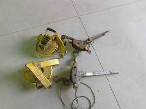 2 come-alongs and 2 heavy duty tie down straps