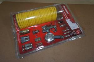 lot 26 image: NEW Husky 16 Piece Air Compressor Kit