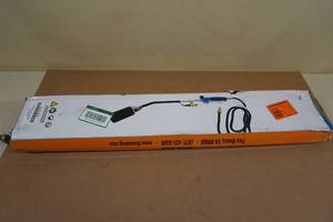lot 32 image: Flame King Auto Ignition Propane Torch with Blast Trigger