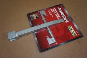 lot 40 image: NEW Husky 4 in 1 Combo Water Meter Key