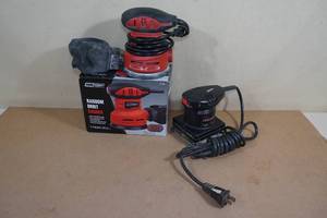 lot 54 image: Tool Shop Random Orbit Sander and Craftsman Finishing Sander
